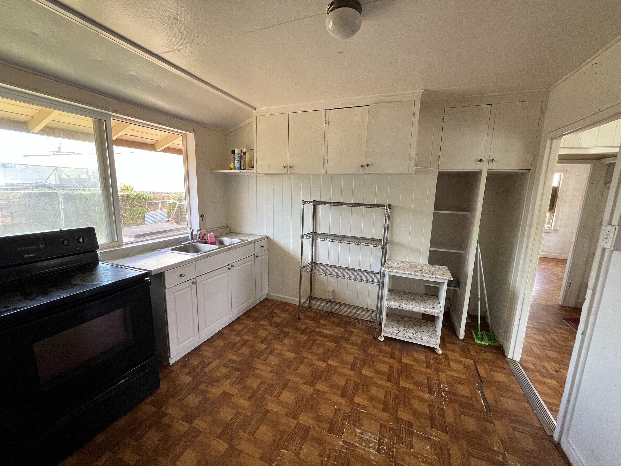 kitchen storage - 91-525 Hapalua St
