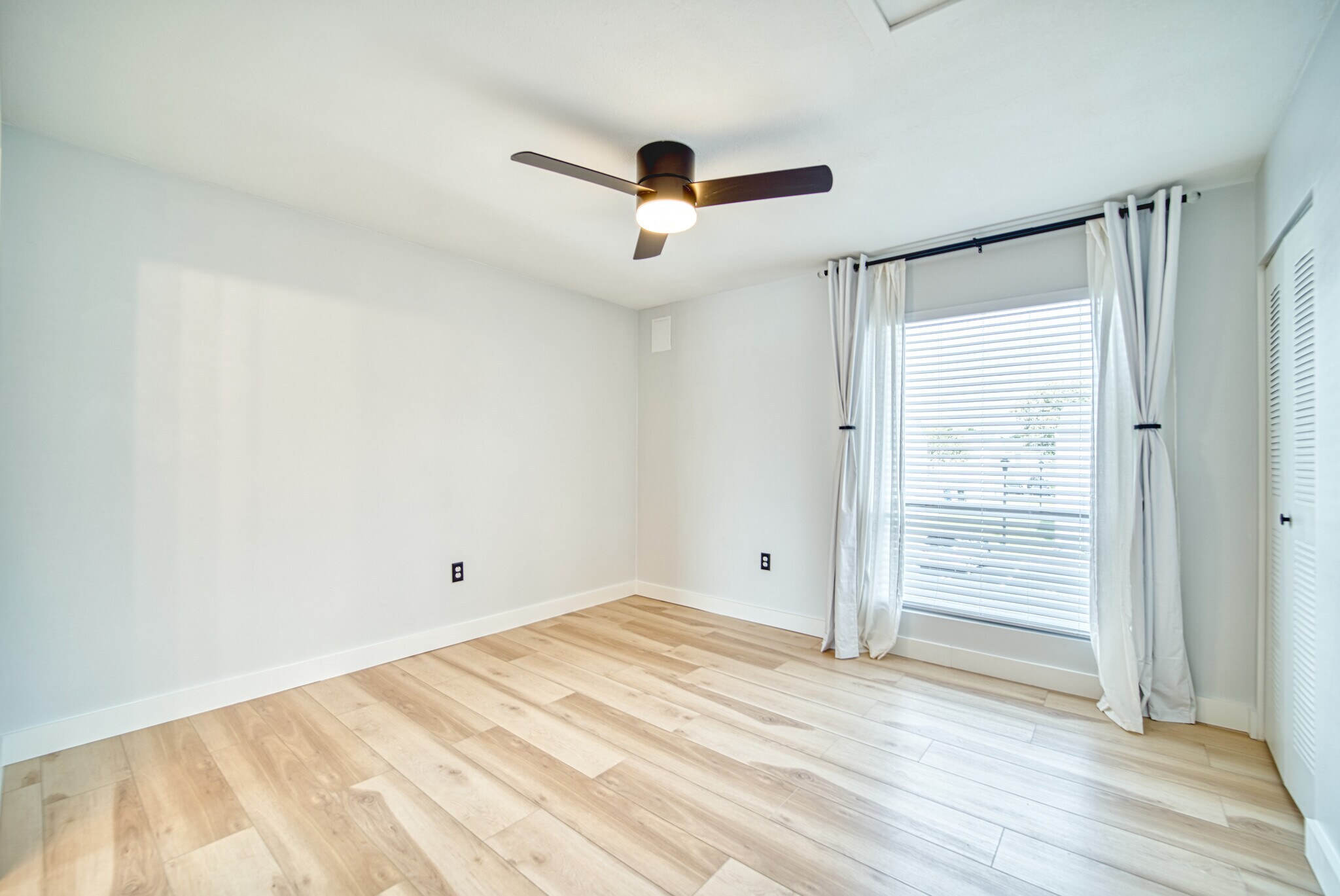 Building Photo - 11912 Cypress Hill Cir