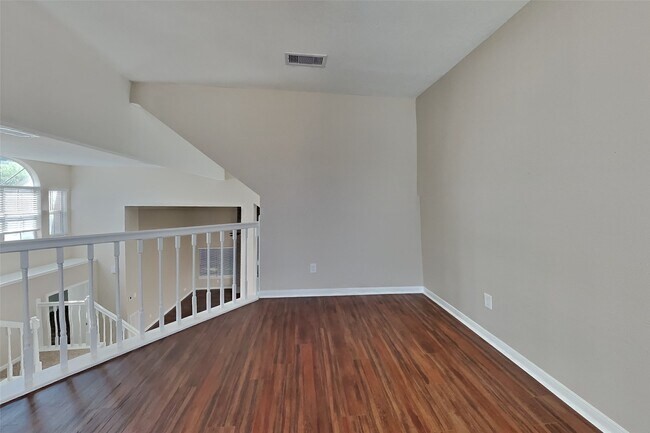 Building Photo - 16015 Juniper Grove Dr