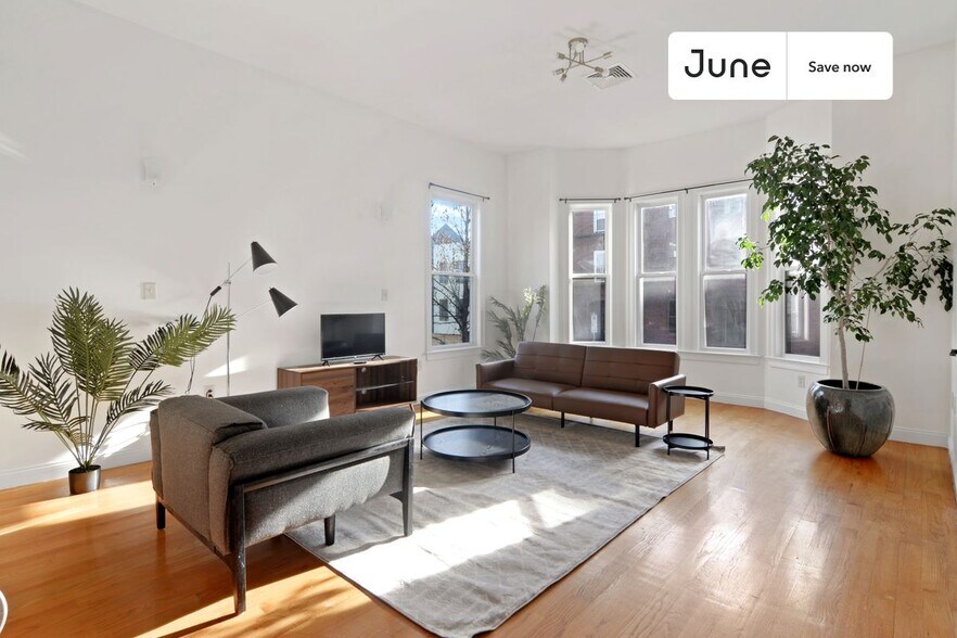 Primary Photo - 50 Dudley St