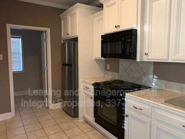Building Photo - 209 Bentgrass Dr