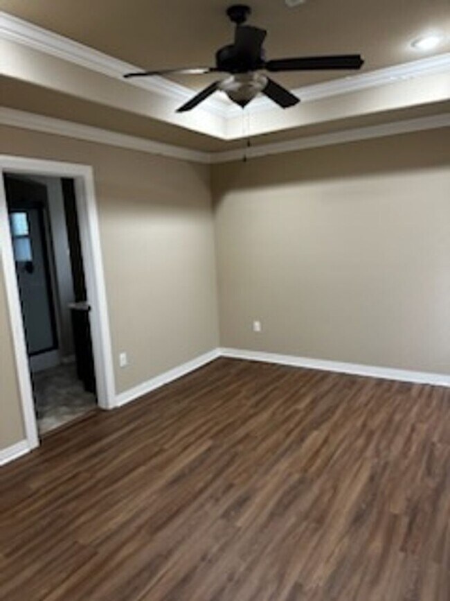 Building Photo - BEAUTIFUL HOME IN GREAT LOCATION!