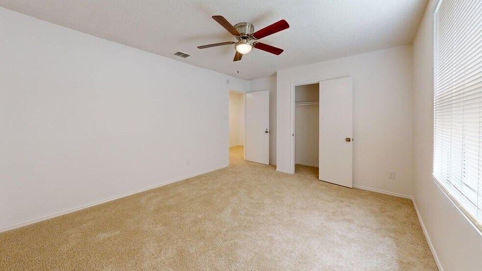 Building Photo - Comfortable Lancaster living with space to relax and entertain