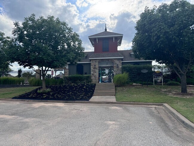 Building Photo - Lovely Southern Reserve 3 Bed 2 Bath - Jen...