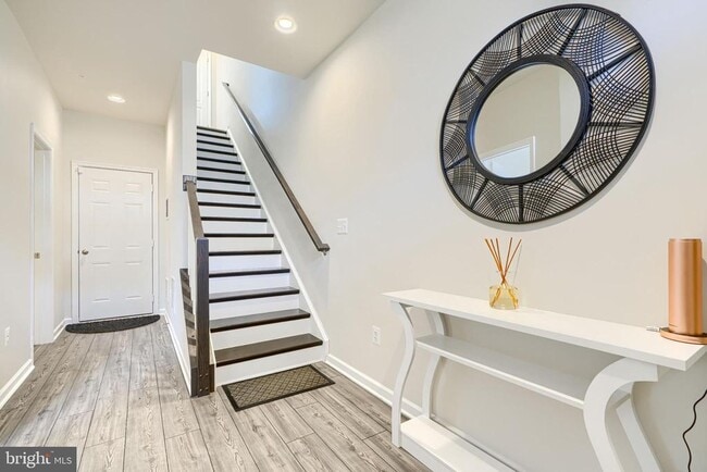 Building Photo - 2718 Lanham Hill Cir