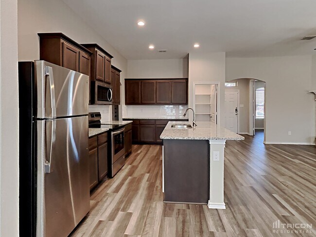 Building Photo - 2533 Doe Run