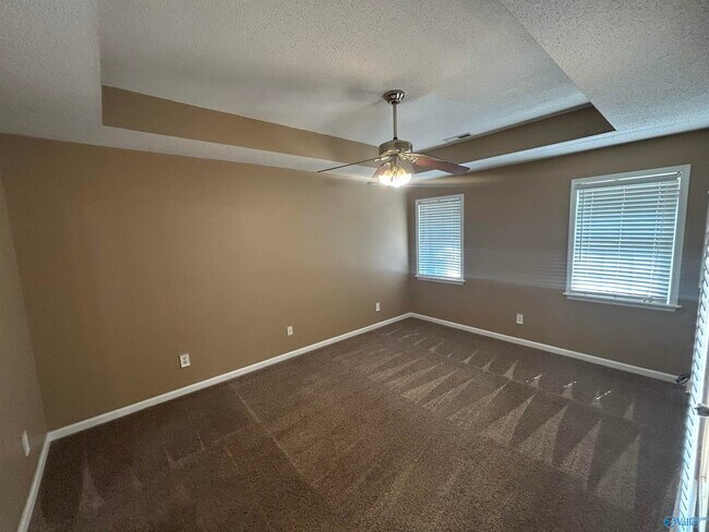 Building Photo - 111 Sunnyfield Dr