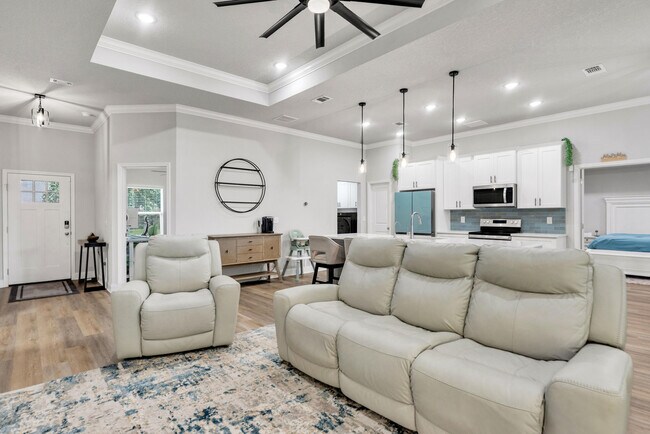 Building Photo - 1201 Forest Heights Rd