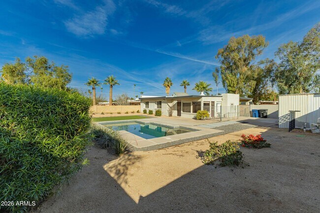 Building Photo - 4618 S Calle Los Cerros Dr