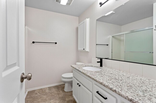 Building Photo - 5286SW