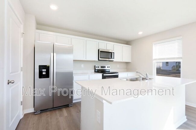 Building Photo - 5607 153rd St