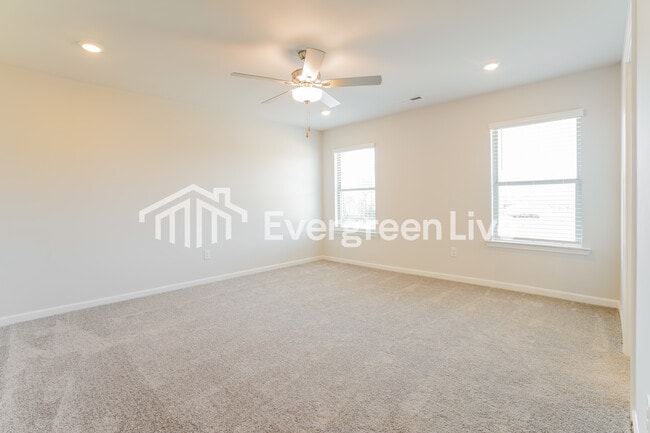 Building Photo - 178 Fenwick Pl