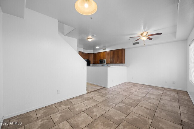 Building Photo - 4608 W Maryland Ave