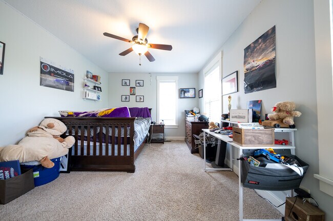 Building Photo - 15615 Dunberry Way