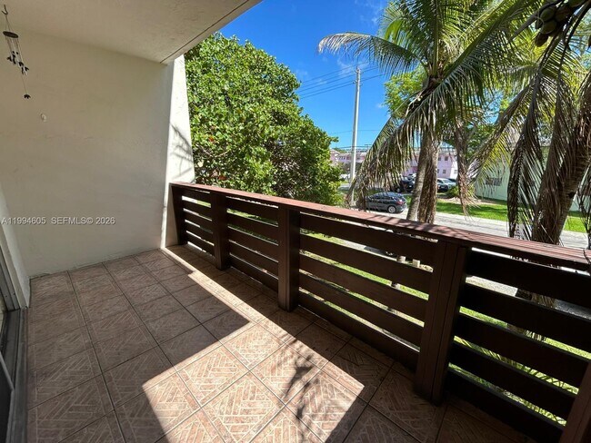 Building Photo - 7483 SW 82nd St