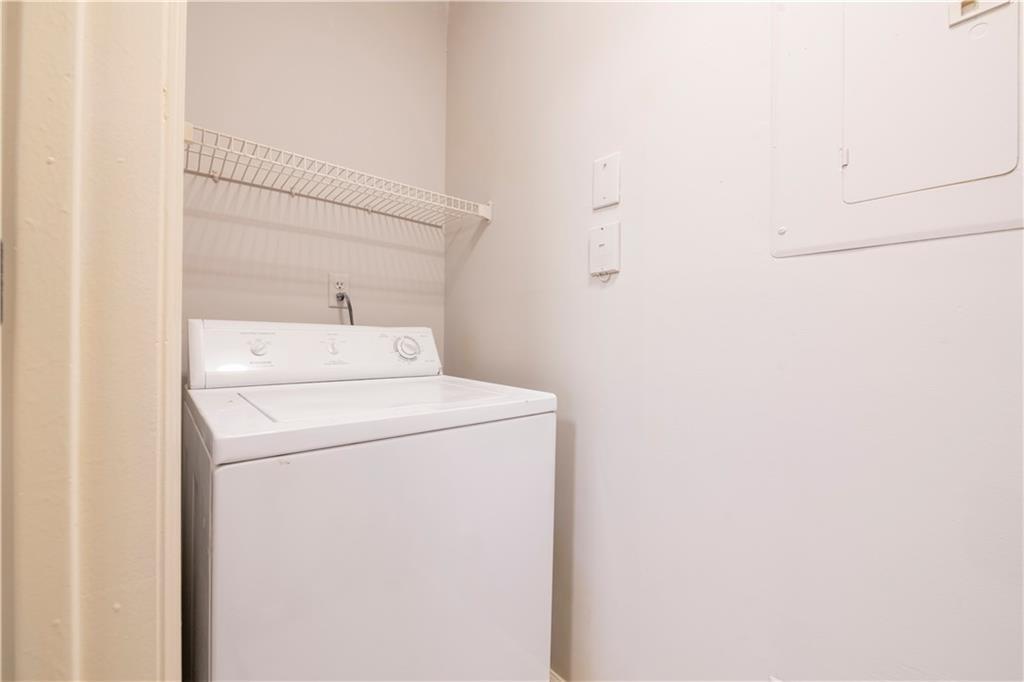 In unit laundry - hookup - 305 Granville Ct