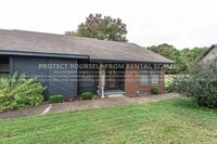 Building Photo - 41 Melinda Ln