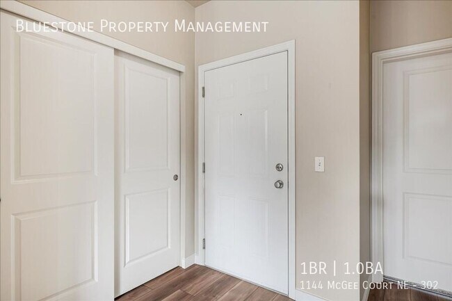 Building Photo - 1144 Mcgee Ct NE