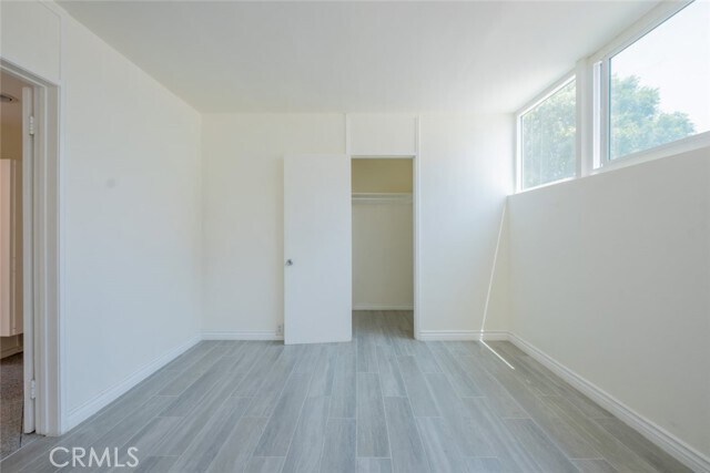 Building Photo - 432 S Sierra Madre Blvd