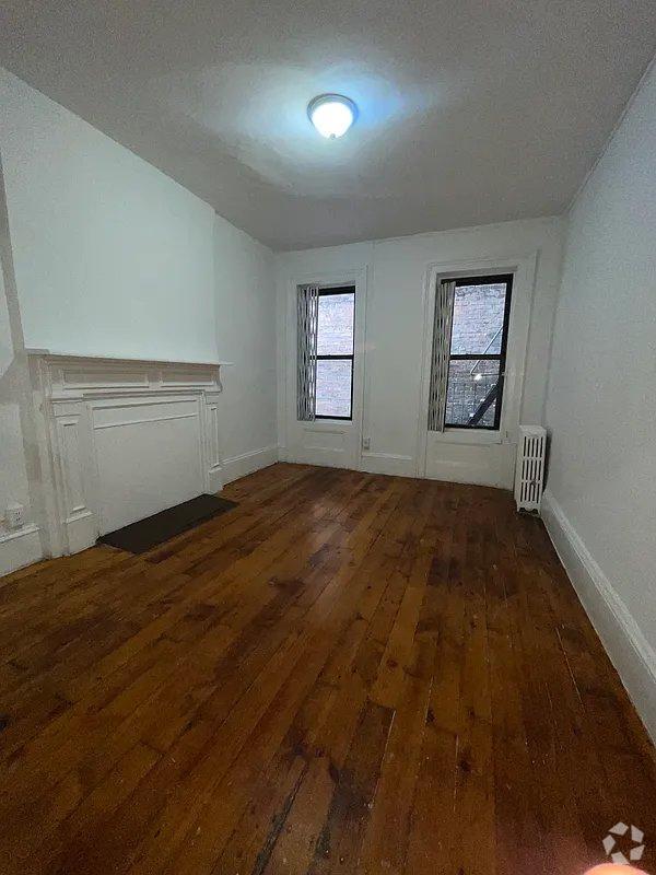 Building Photo - 1 bedroom in New York NY 10036