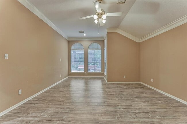 Building Photo - 51 S Crossed Birch Pl