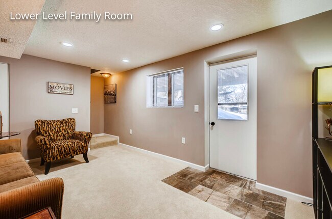 Building Photo - 14860 Upper 55th St N