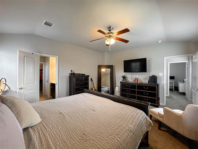 Building Photo - 2 Eagle Lake Ct