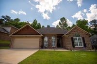 Building Photo - BEAUTIFUL HOME AVAILABLE FROM JULY