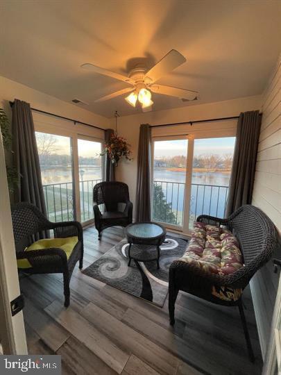 Building Photo - 86B Red Cedar Ct