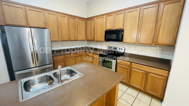 Building Photo - 22148 Greenland Park Dr
