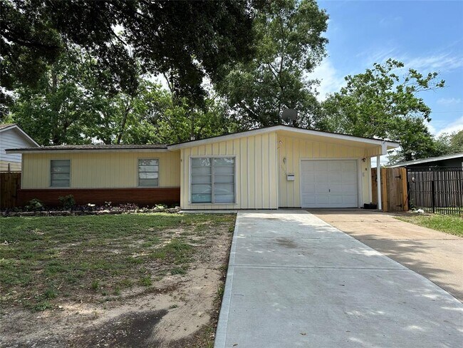 Primary Photo - 10238 Torrington Ln