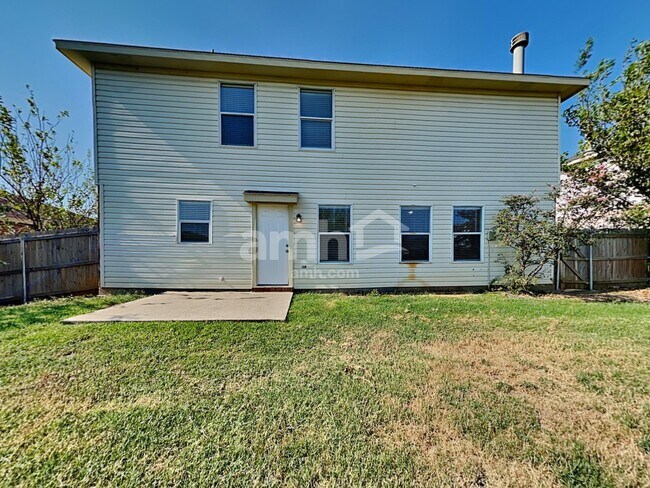 Building Photo - 1039 Mazourka Dr