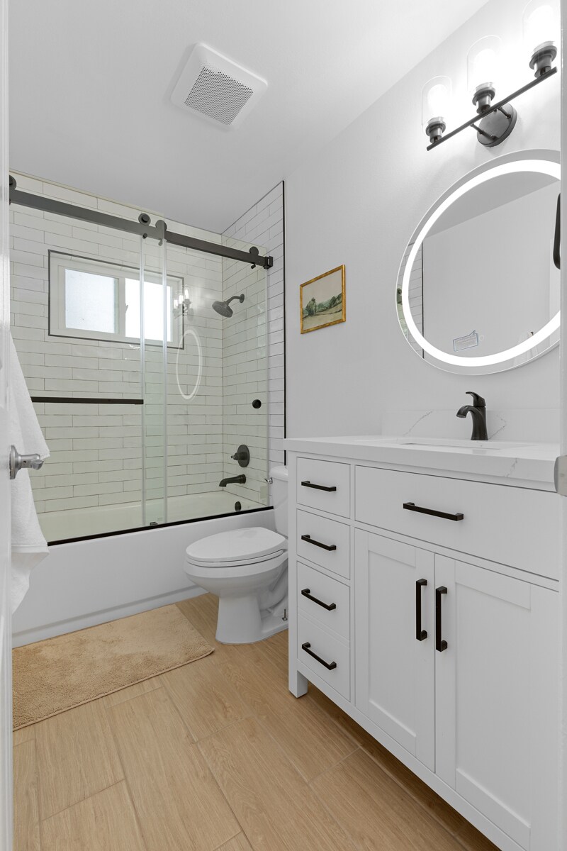 Building Photo - 17131 Autumn Cir