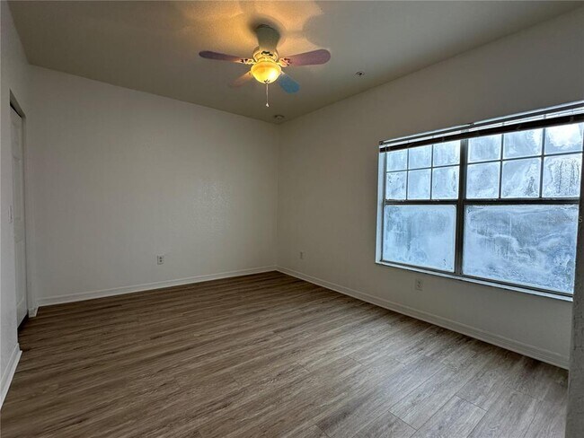 Building Photo - 2370 Grand Central Pkwy