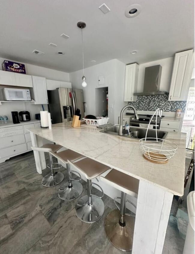 Building Photo - 2520 Fillmore St