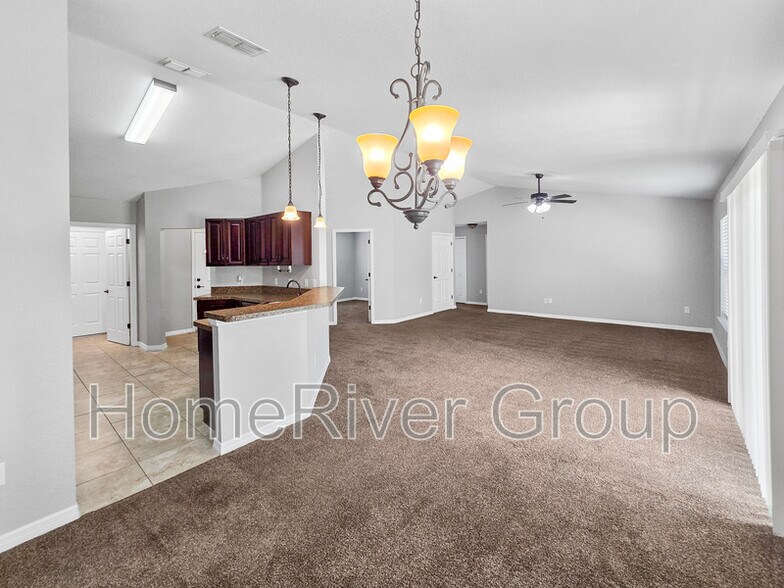 Building Photo - 16851 SW 41st Ave Rd