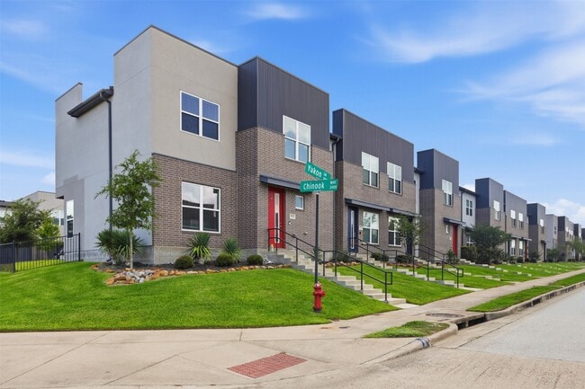 Building Photo - 3934 Yukon Ln