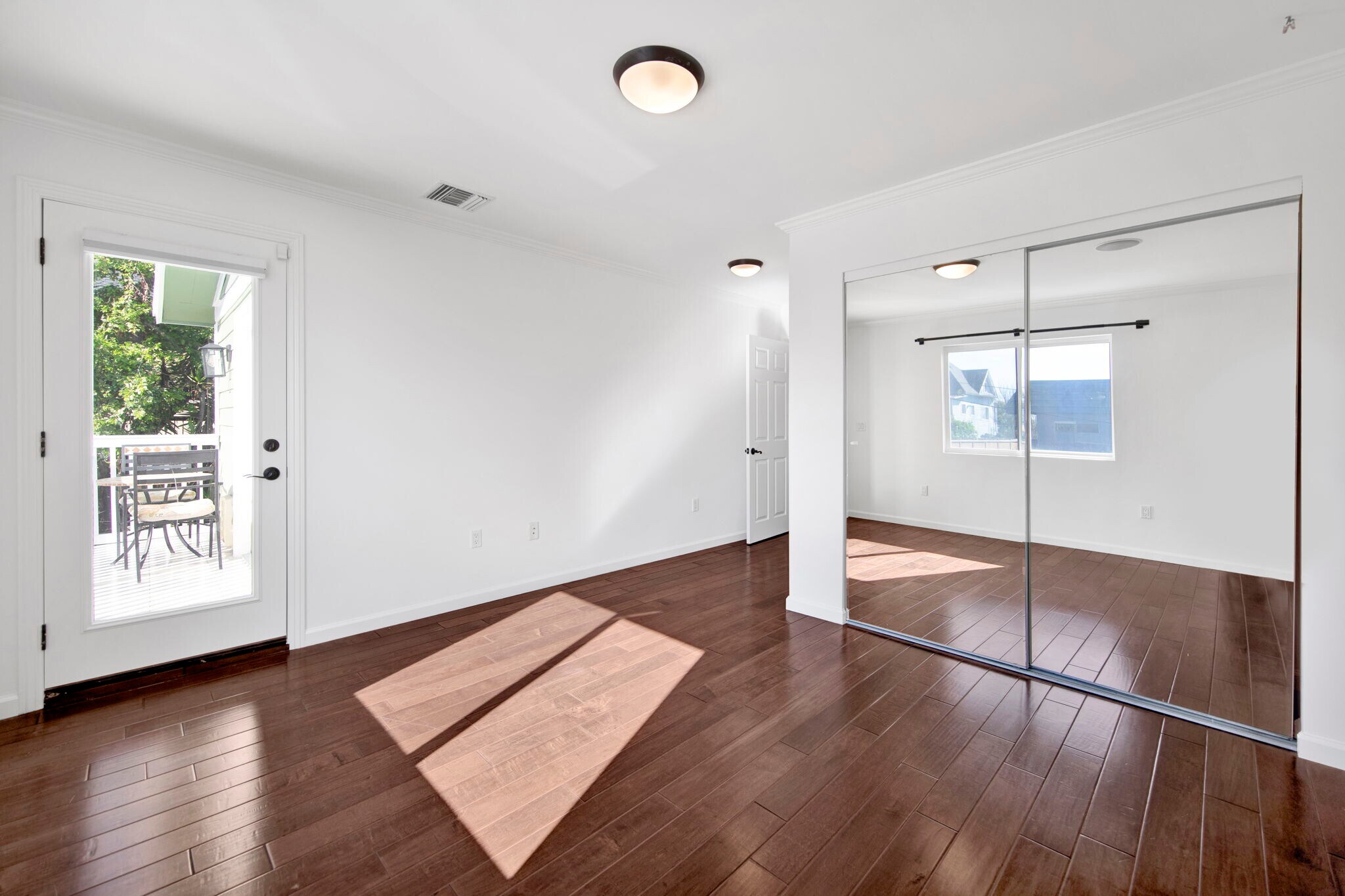 Building Photo - 2124 Reservoir St