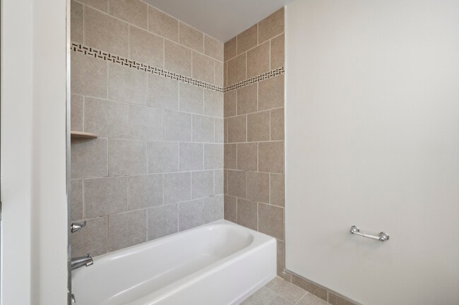 Bathroom - 2638 Federal St