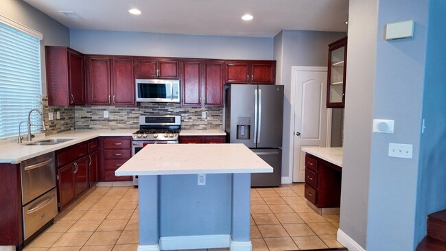 Building Photo - Save on Rent - Half Off Rent if move By No...