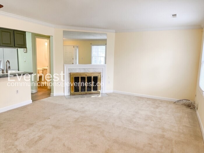 Building Photo - 12135 Salemtown Dr