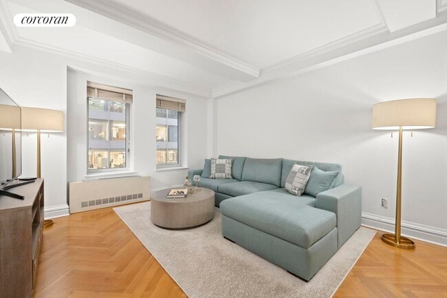 Building Photo - 502 Park Ave