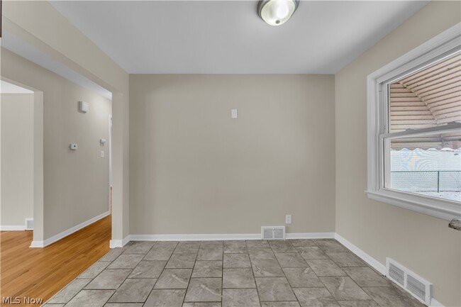 Building Photo - 23760 Puritan Ave