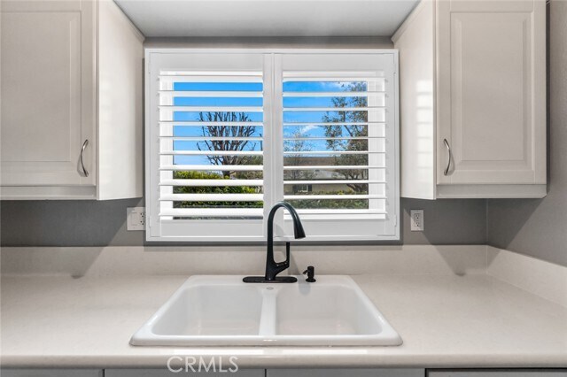 Building Photo - 1741 Tustin Ave