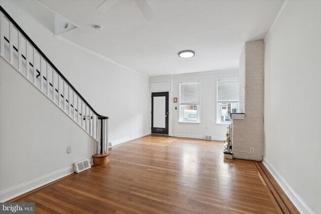 Building Photo - 1820 N Mascher St