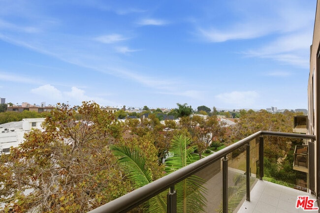 Building Photo - 121 Canon Dr