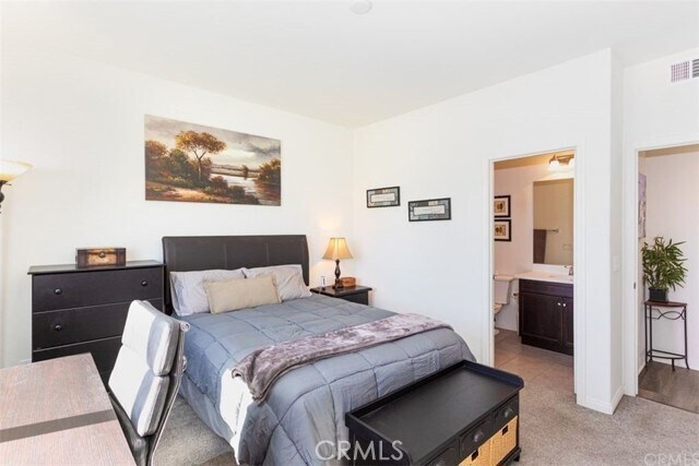 Building Photo - 24125 Montecito Dr