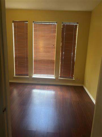 Building Photo - 1605 Willow Creek