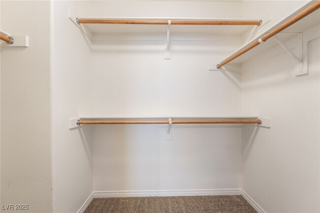 Building Photo - 7275 Phlox Rd