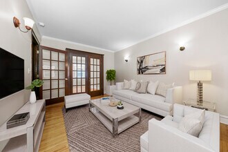 Building Photo - 1929 Grove Ave